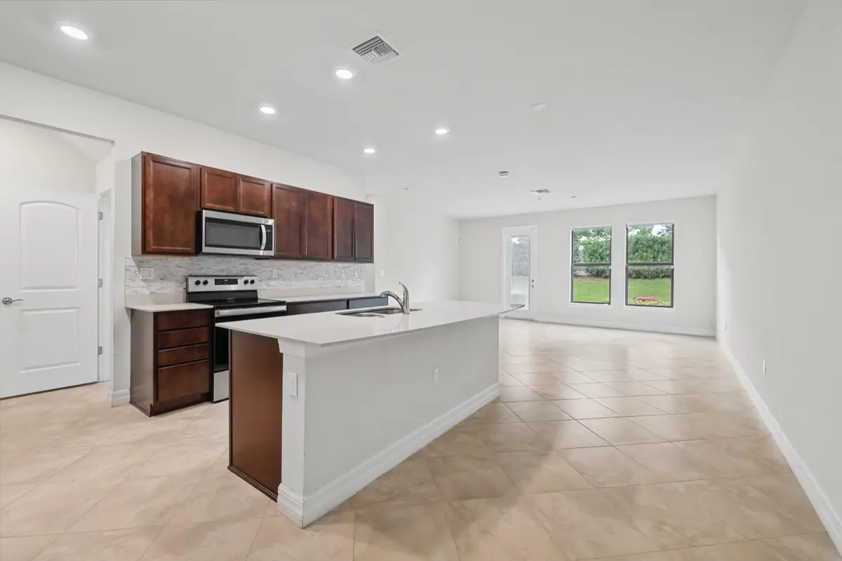4488 E Appleton Cir -5 at 4488 Appleton Circle, Oakland Park