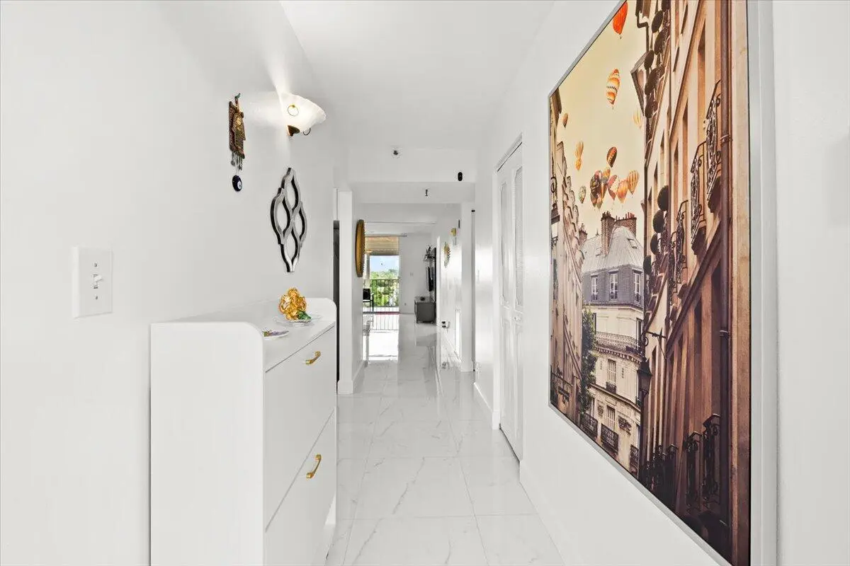 04-424A3688 at 4550 NW 18TH Avenue 406, Deerfield Beach
