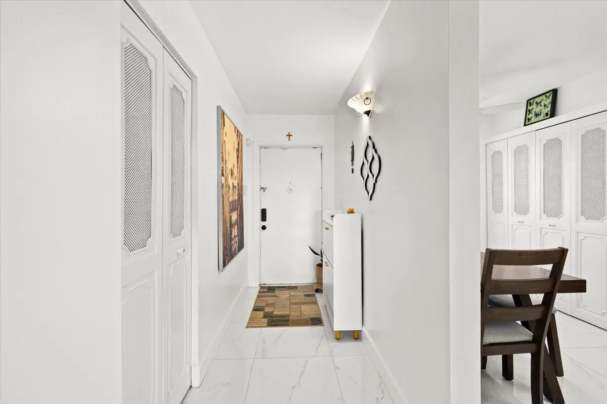 05-424A3683 at 4550 NW 18TH Avenue 406, Deerfield Beach