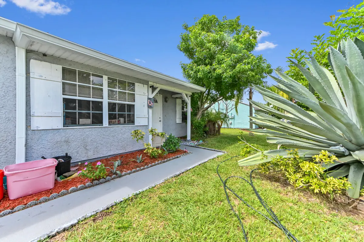 03 Entry 02 at 1549 SE South Balcourt, Port St. Lucie