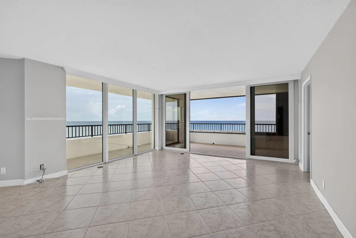 3-web-or-mls-5D1A7662 at 600 Ocean Drive 9A, Juno Beach