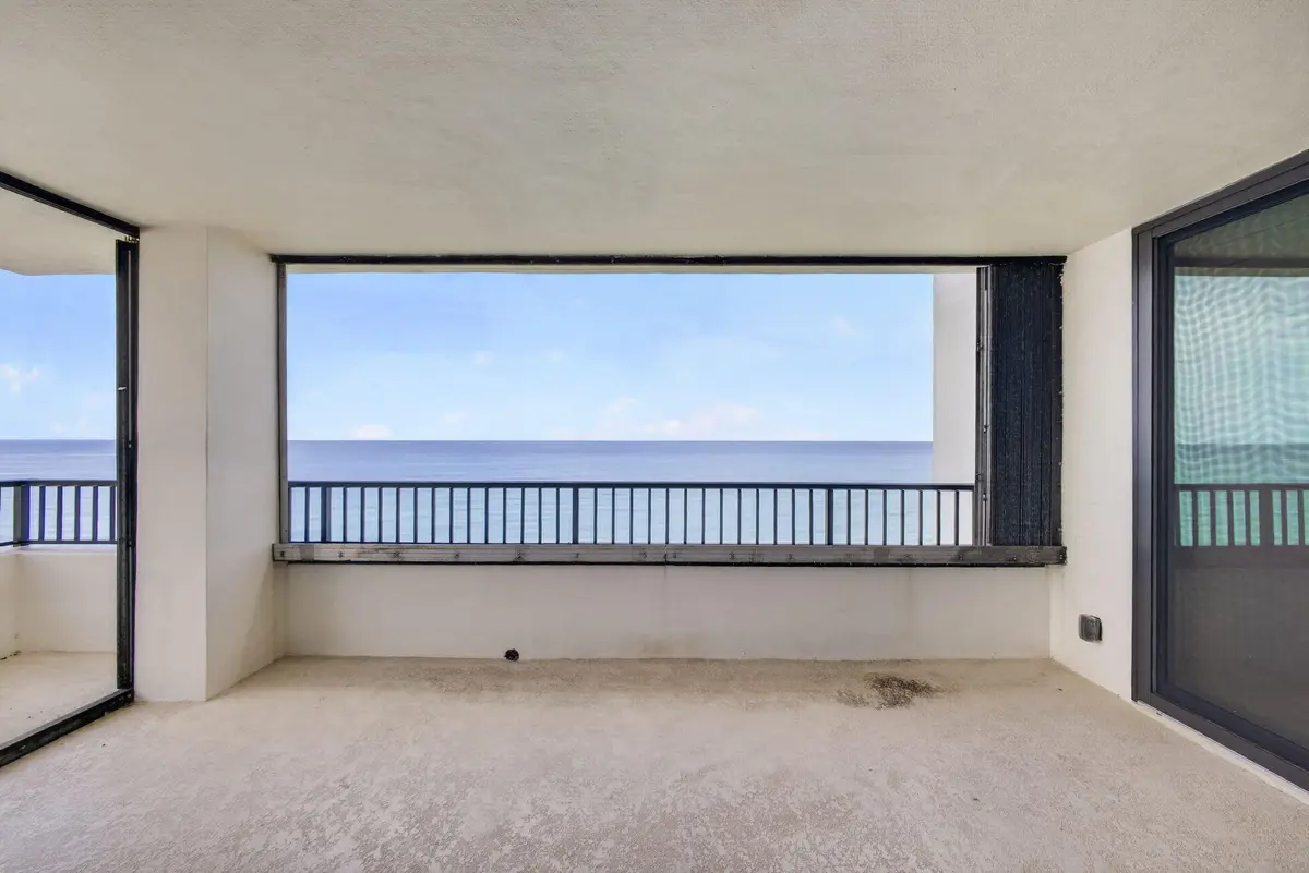 6-web-or-mls-5D1A7677 at 600 Ocean Drive 9A, Juno Beach