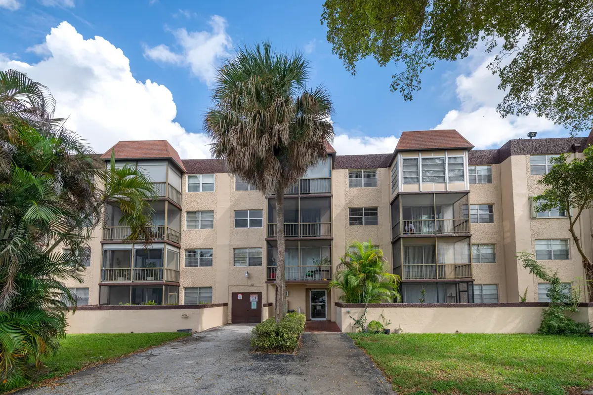 _DSC2420 at 7300 NW 17TH Street 105, Plantation