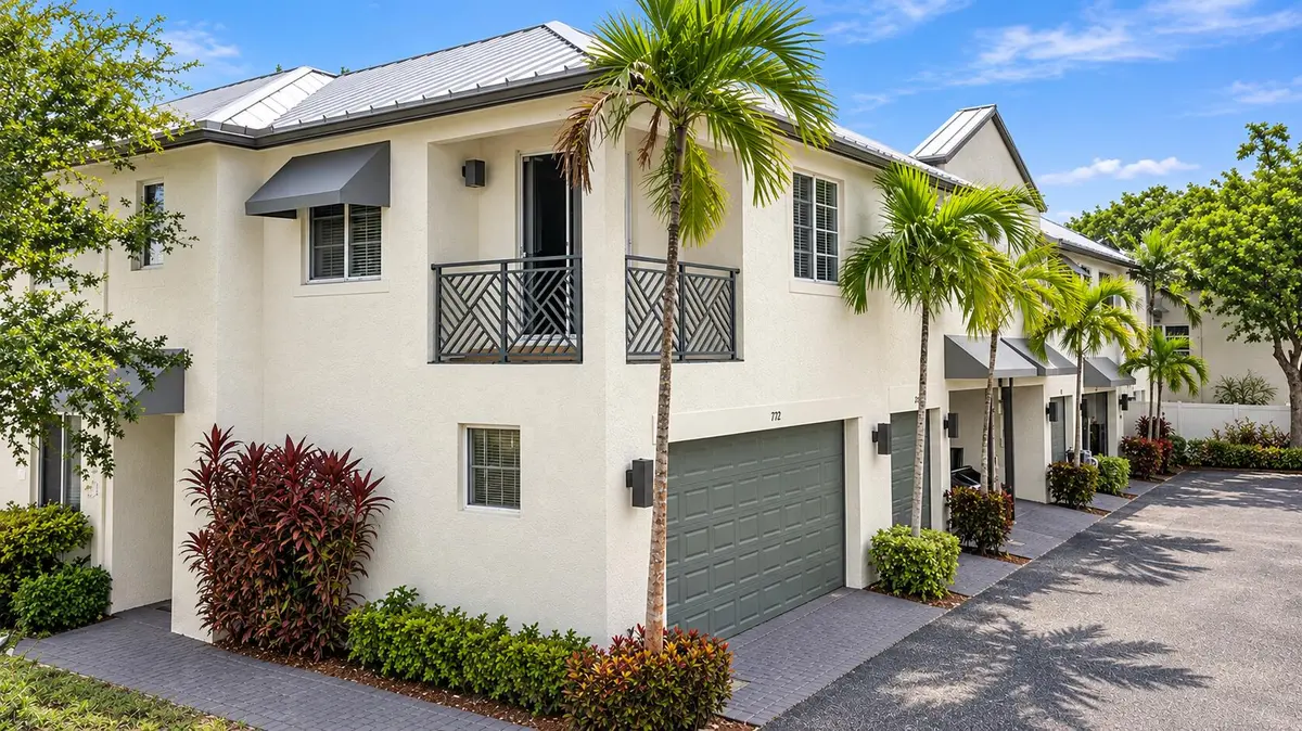 1559bc6b-514e-4c87-aa37-0b554843a8c1 at 712 SE 2nd Street, Pompano Beach