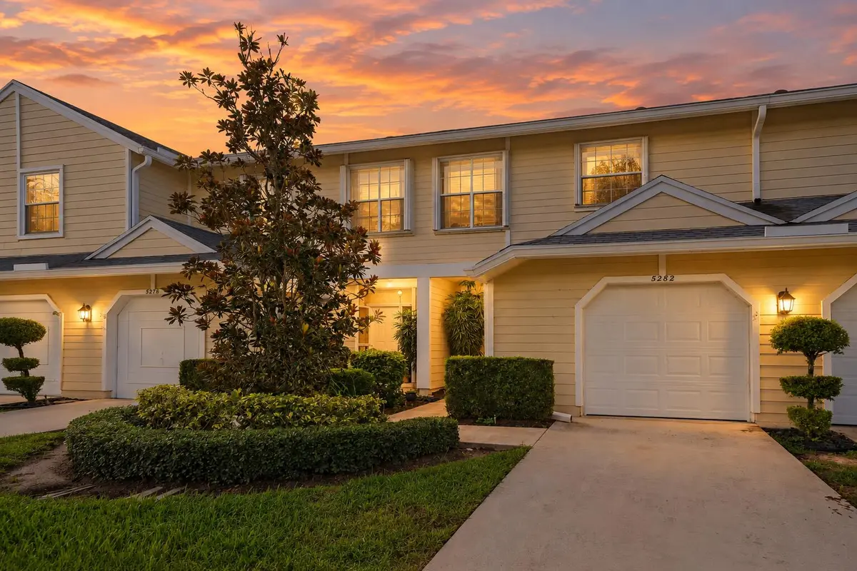 Twilight in Boca Raton at 5282 Sapphire Valley, Boca Raton
