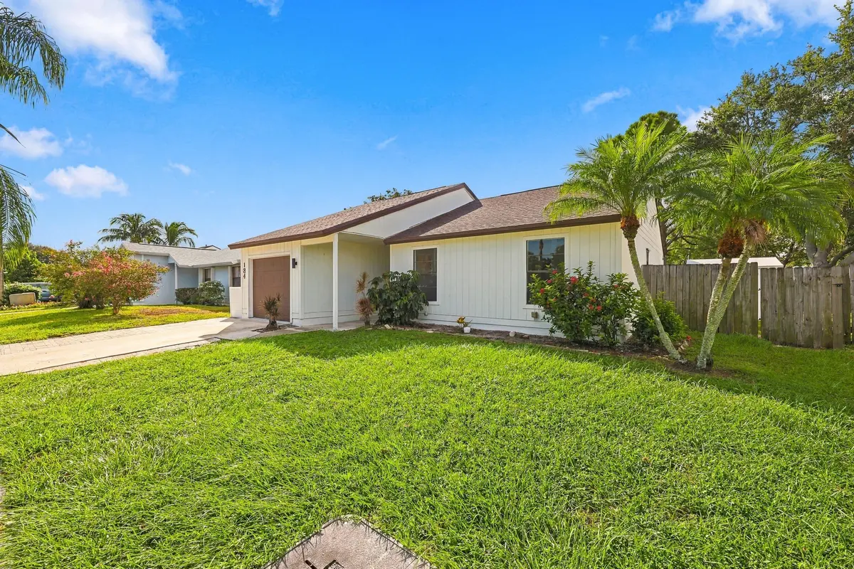 3_453a7544 at 184 GREENTREE Circle, Jupiter