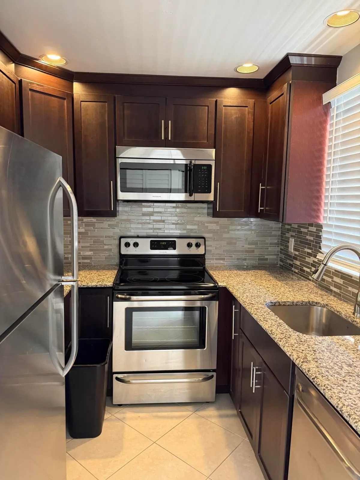 kitchen at 2755 W Atlantic Avenue 4208, Delray Beach