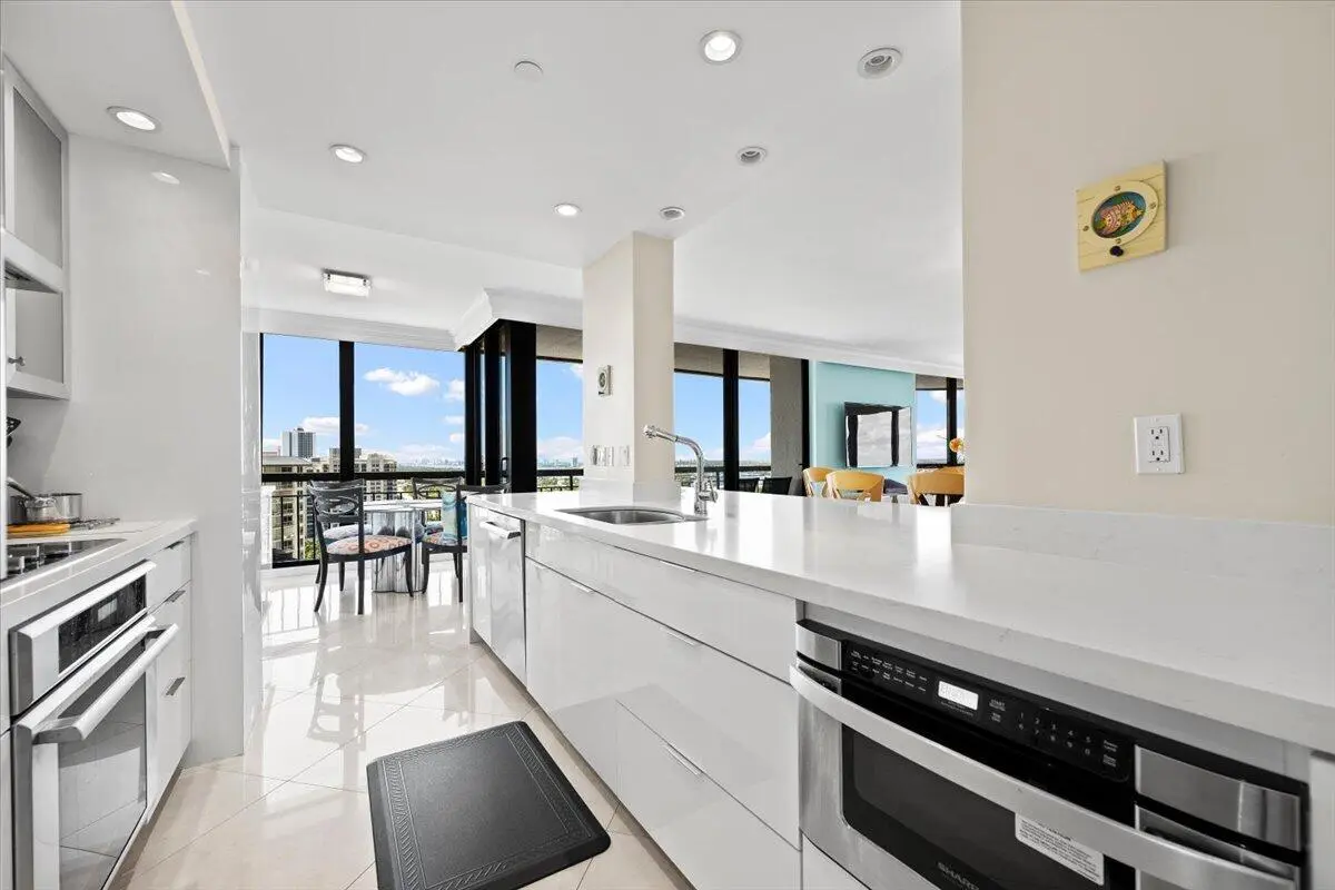 14-LUX_4016 at 4100 N OCEAN Drive 2304, Singer Island