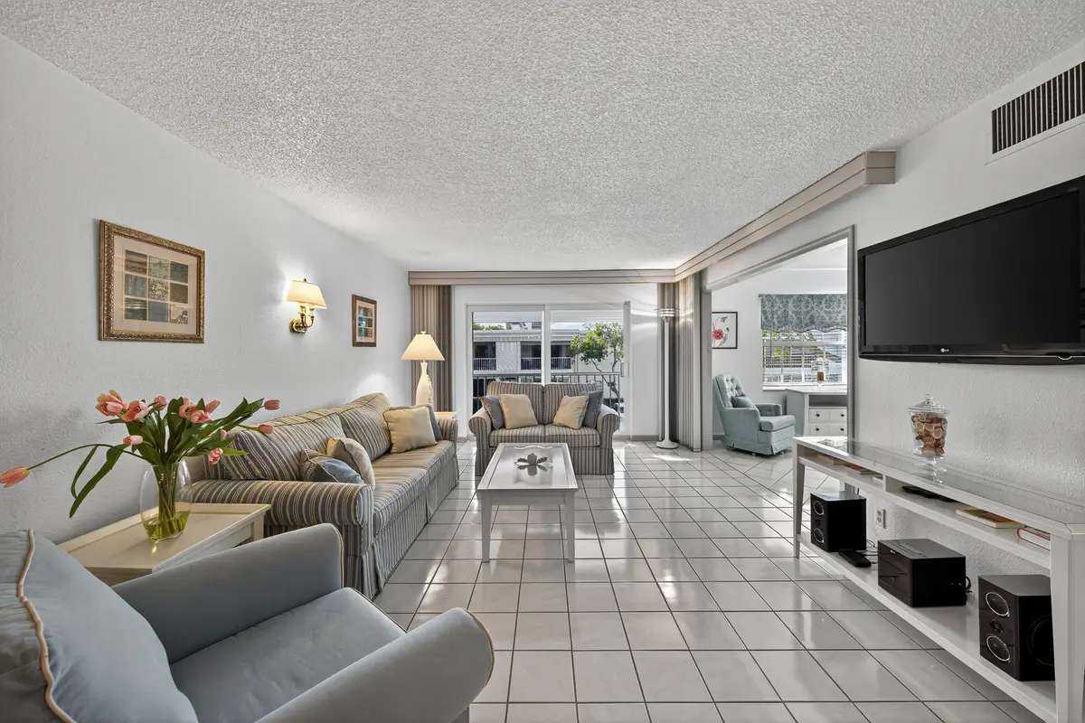 mcclellan-4 at 6417 BAY CLUB Drive 3, Fort Lauderdale