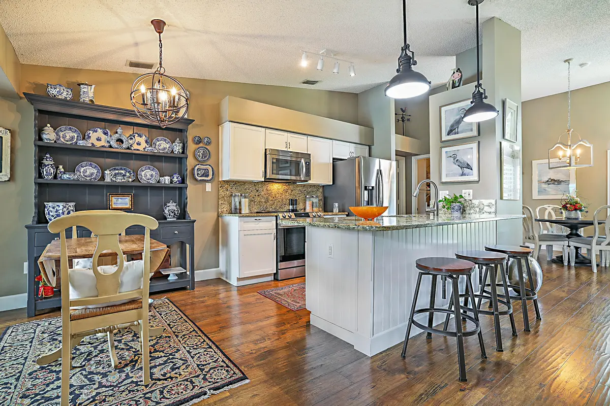 eat in kitchen at 12981 Blue Lake Drive, Wellington