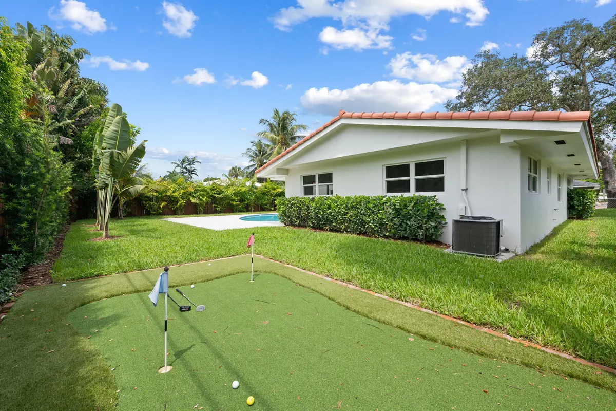 7-web-or-mls-DSC_4634 at 800 SW 4TH Street, Boca Raton