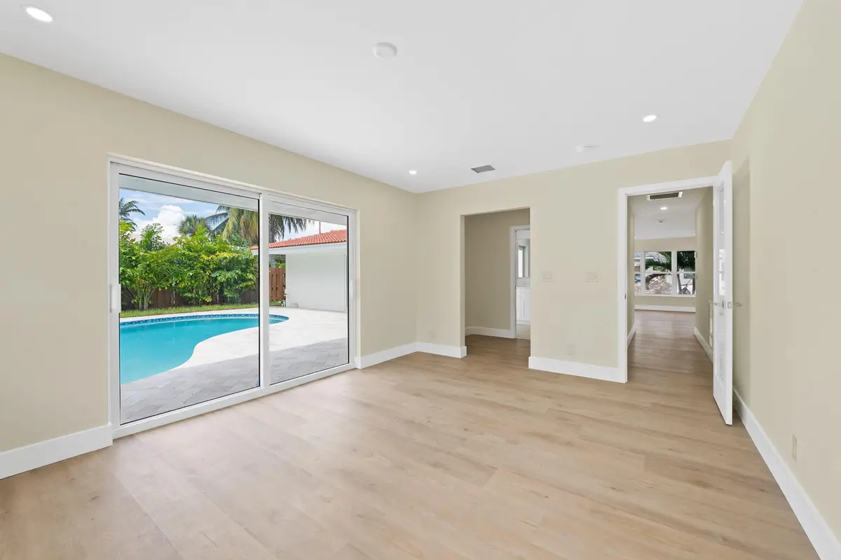 18-web-or-mls-DSC_4699 at 800 SW 4TH Street, Boca Raton
