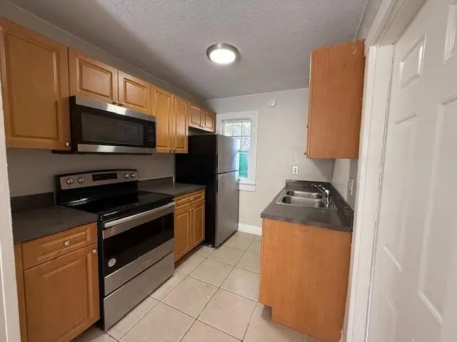 IMG_4711 at 400 Metcalf Court, West Palm Beach