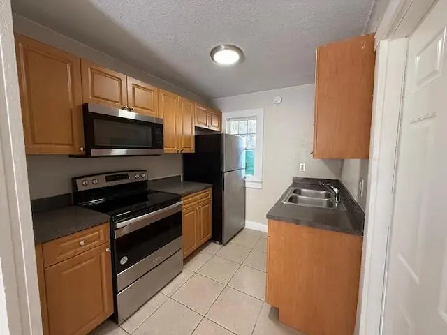 IMG_4692 at 400 Metcalf Court, West Palm Beach