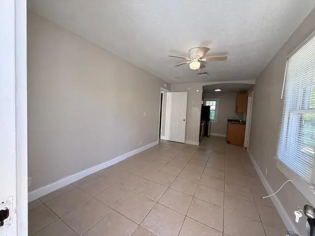 IMG_4689 at 400 Metcalf Court, West Palm Beach