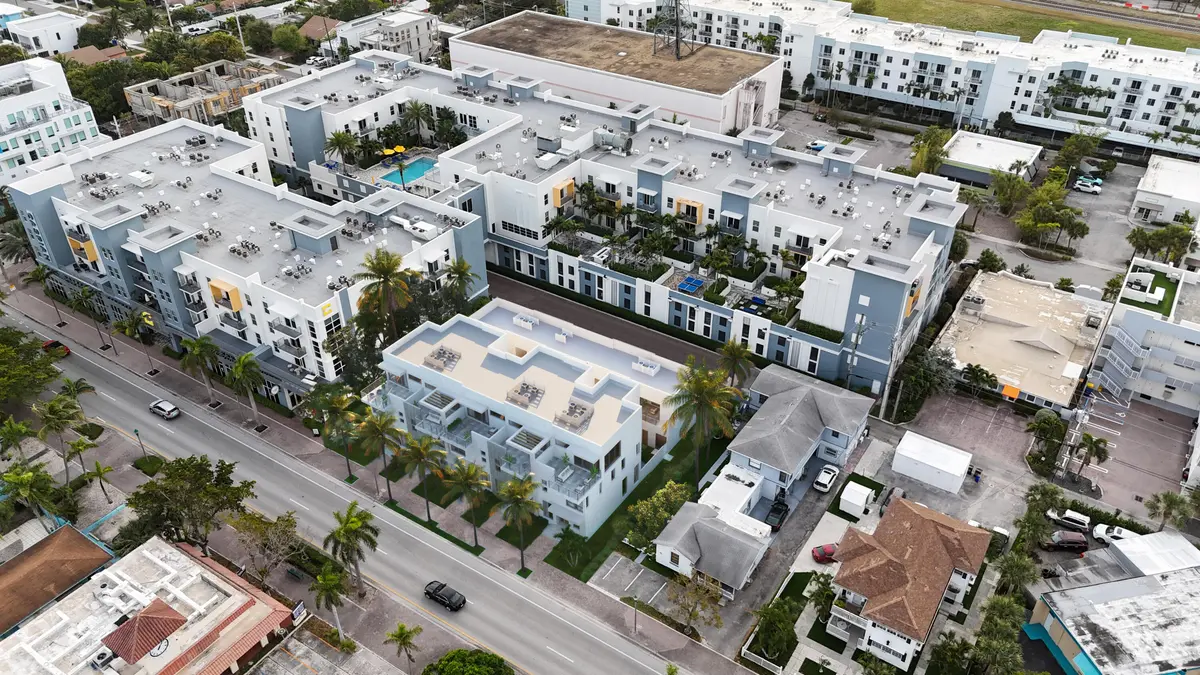 AT-DroneB-04 at 142 SE 5th Avenue, Delray Beach