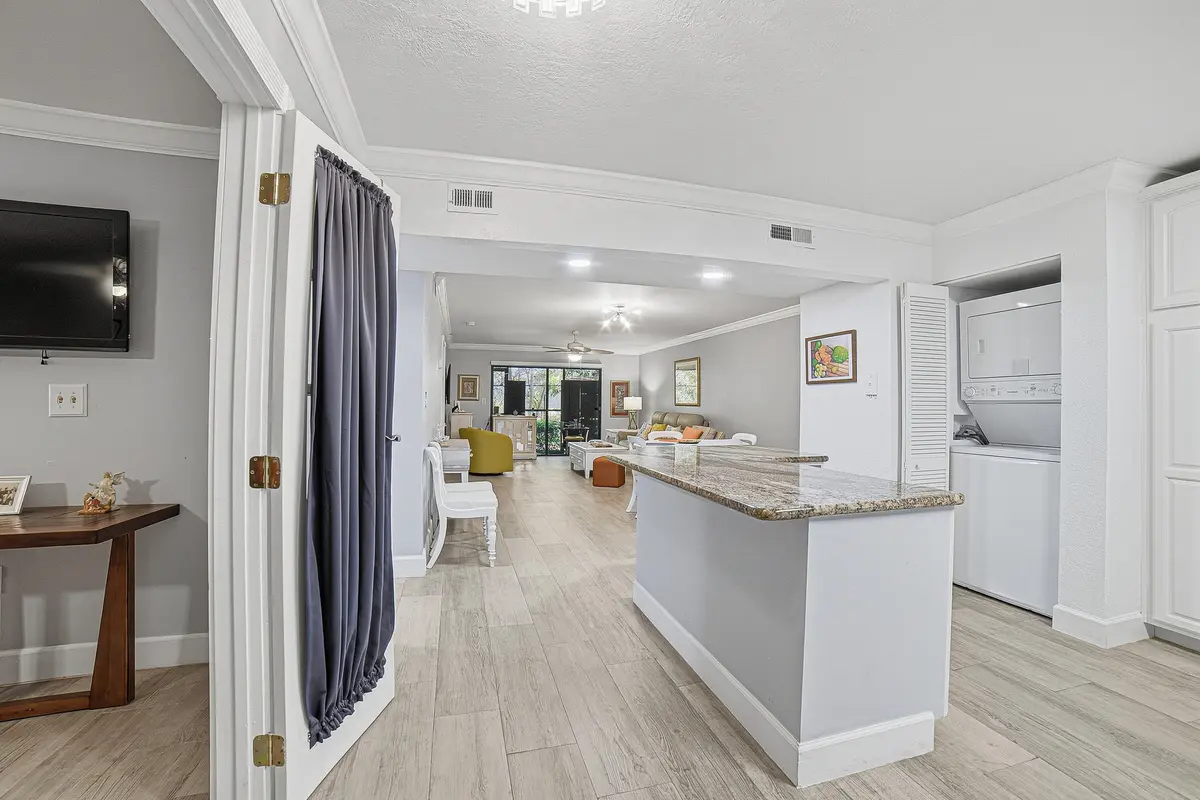 04-Entrance at 3525 S Ocean Boulevard 103, South Palm Beach