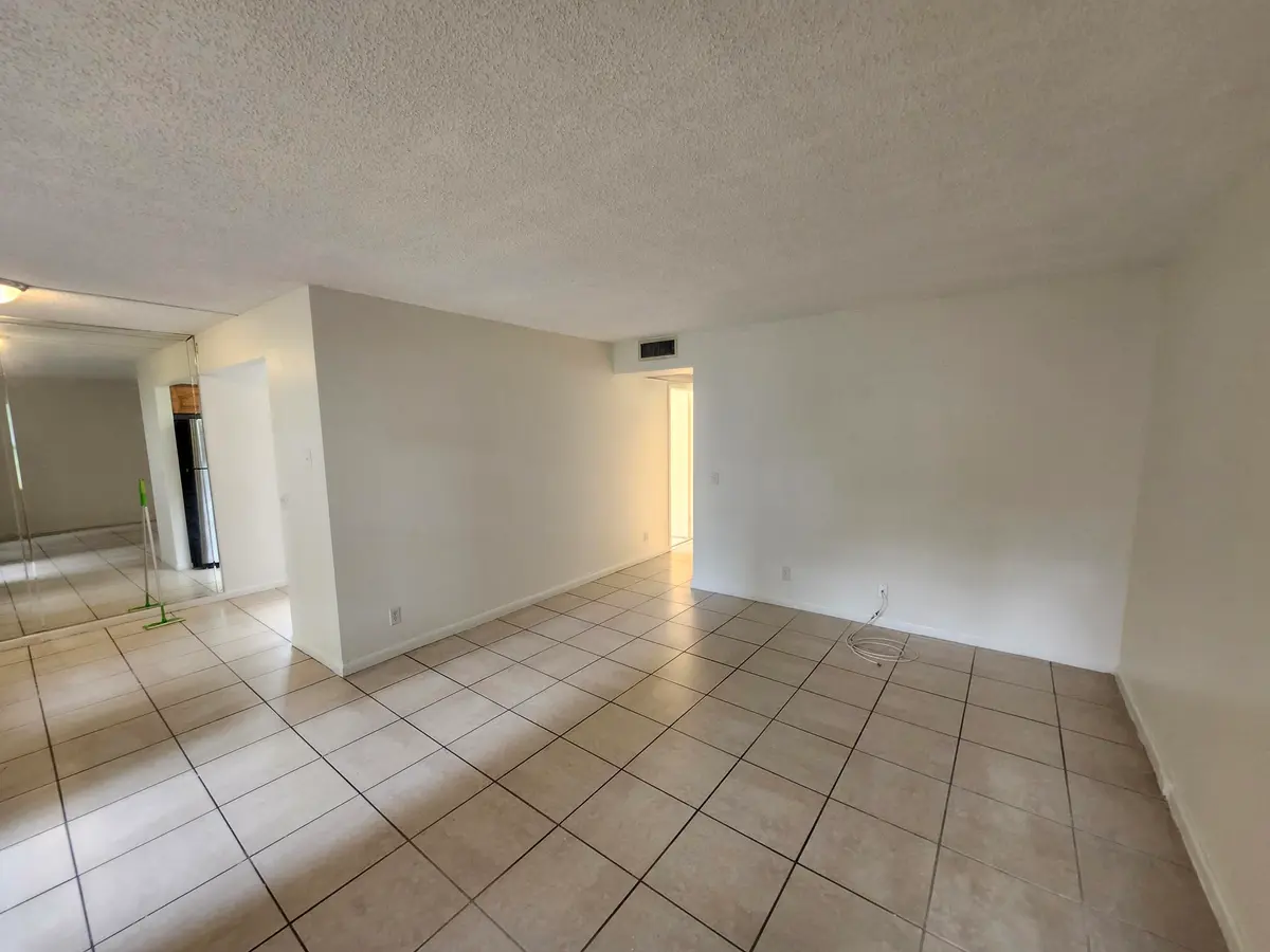 200 SW 132ND Way 105L, Pembroke Pines, FL – photo 5