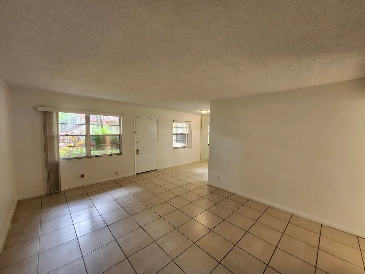 200 SW 132ND Way 105L, Pembroke Pines, FL – photo 6