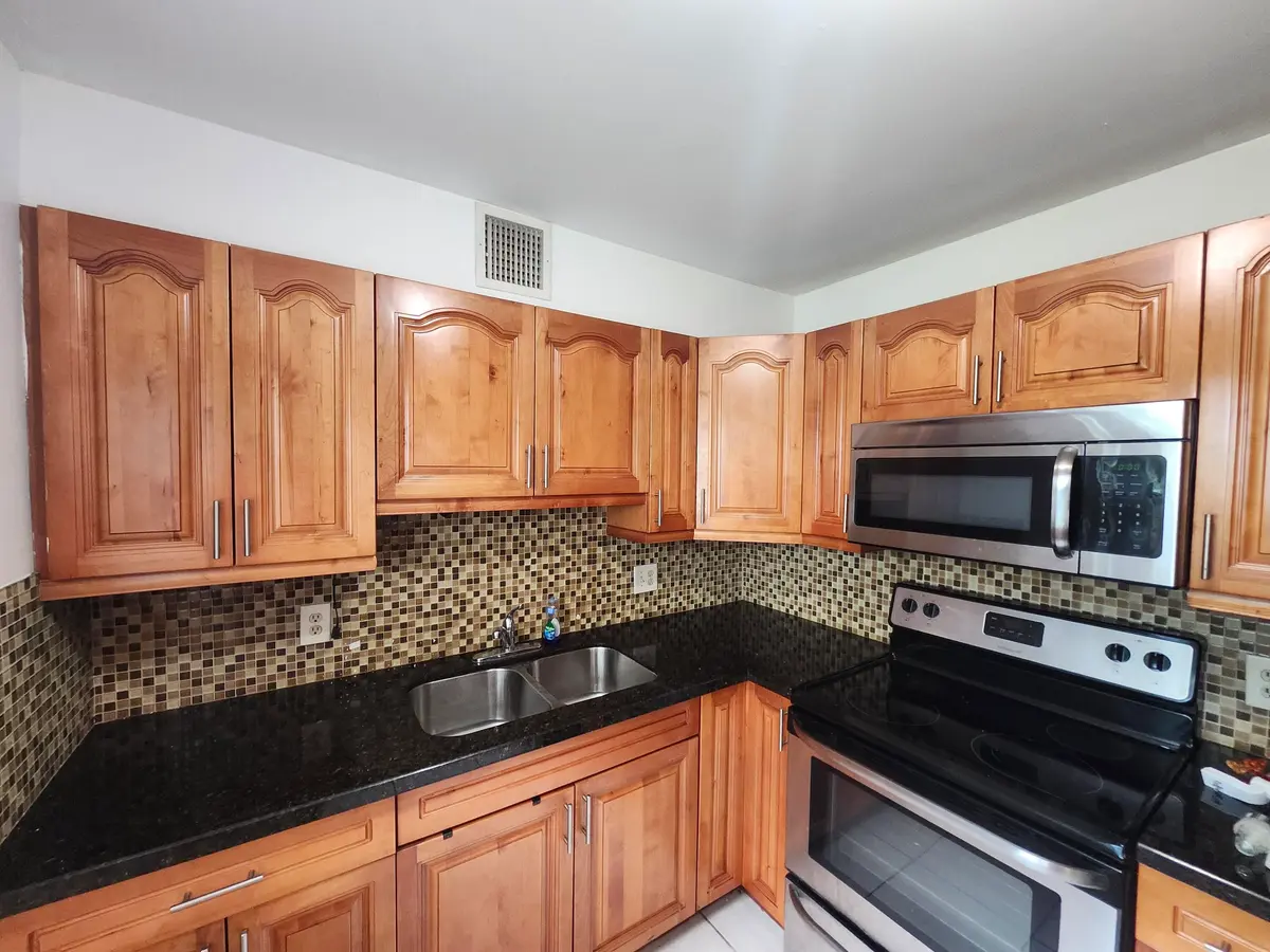 200 SW 132ND Way 105L, Pembroke Pines, FL – photo 8