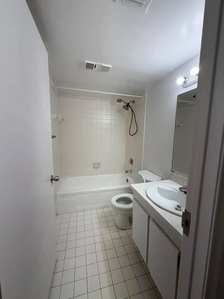 PHOTO-2026-05-30-12-20-18_2 at 1750 N CONGRESS Avenue 207, West Palm Beach