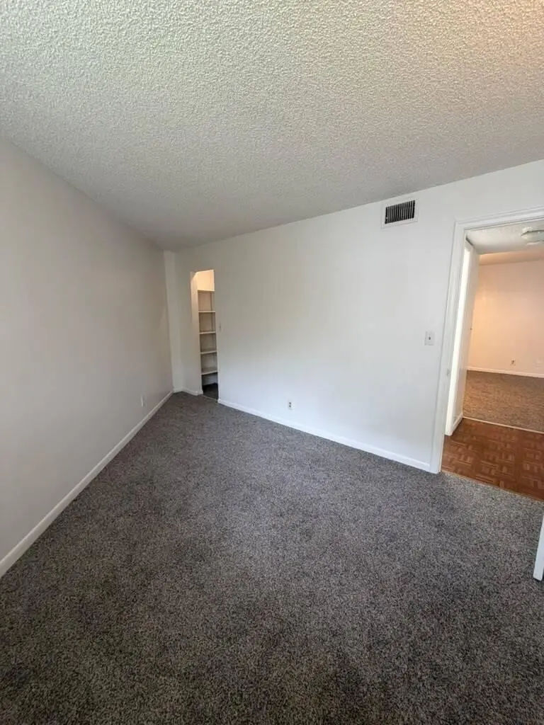 PHOTO-2026-05-30-12-20-18 at 1750 N CONGRESS Avenue 207, West Palm Beach
