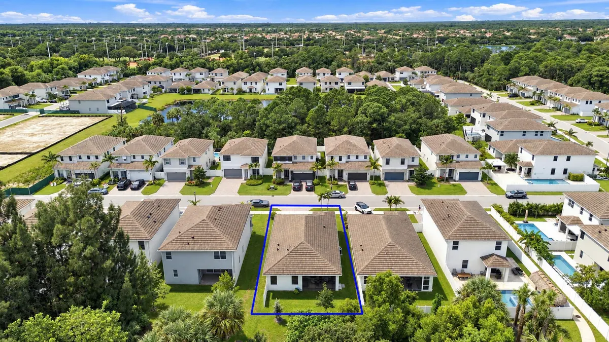 Arial Pic at 18476 Glenstone Street, Jupiter