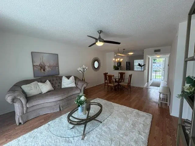 LIVING AREA at 6 ABBEY Lane 207, Delray Beach
