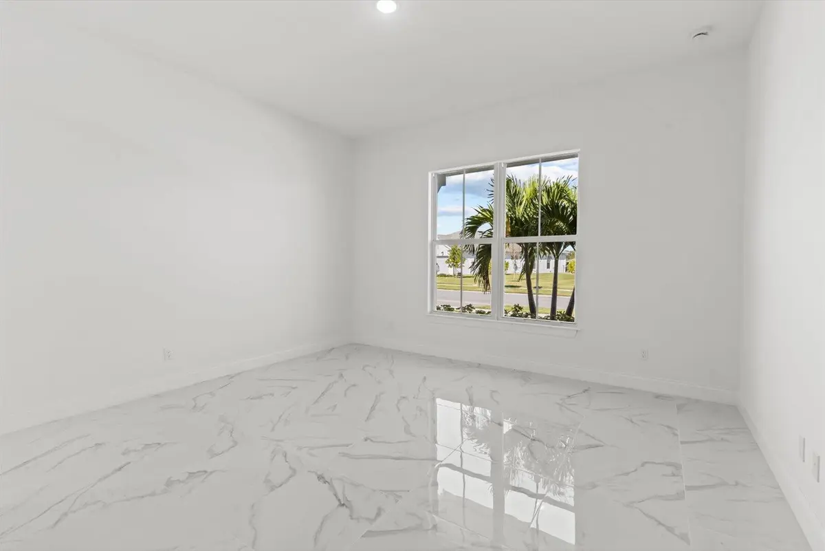 40-FrontGuestBed at 10264 NW Field Flower Trail, Port St. Lucie