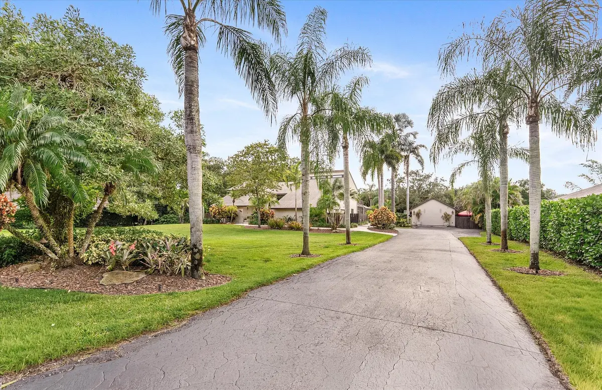 002-4 at 3551 SW 116th Avenue, Davie
