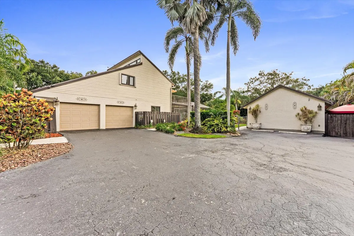 007-11 at 3551 SW 116th Avenue, Davie