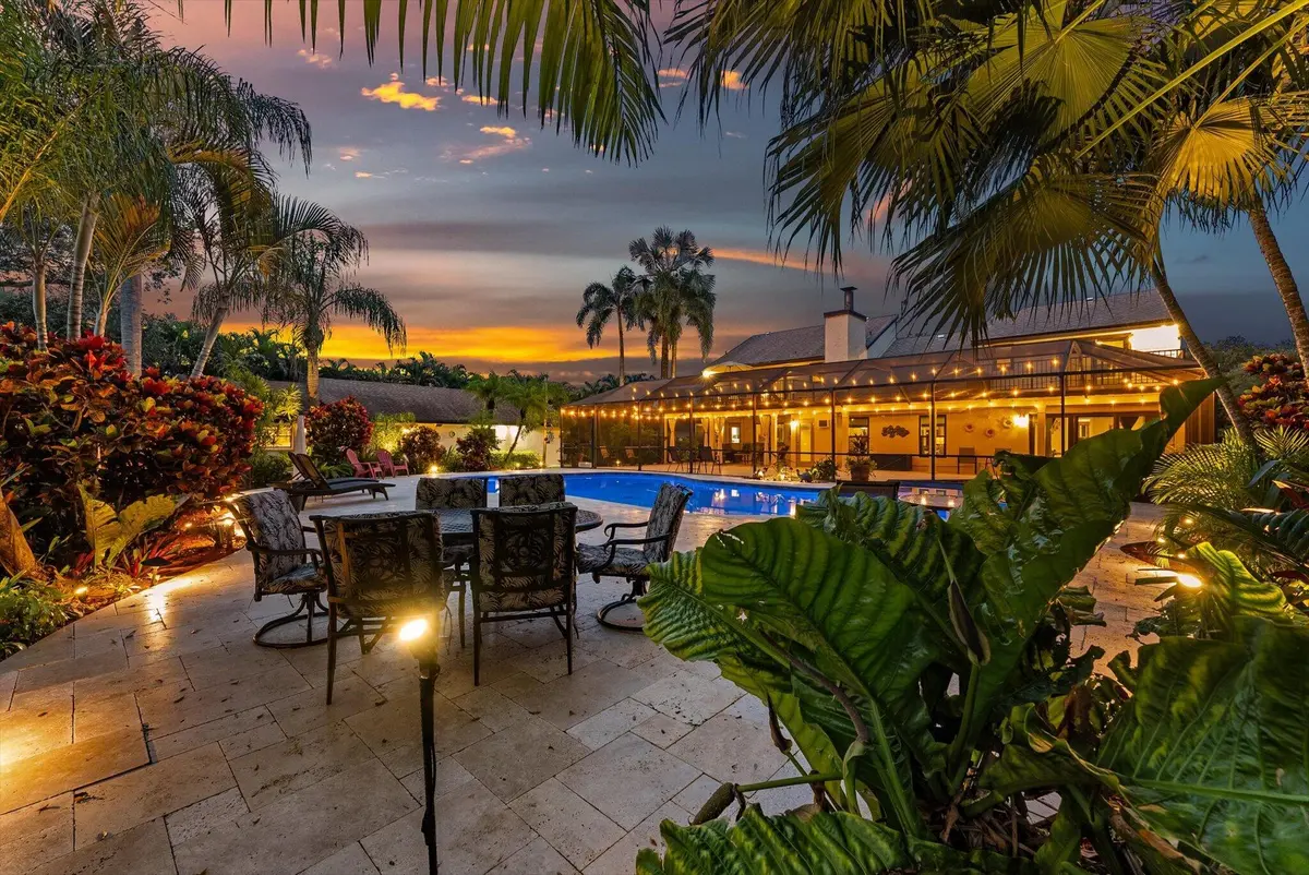 111-143 at 3551 SW 116th Avenue, Davie