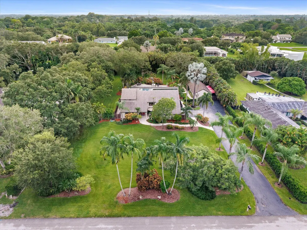 100-112 at 3551 SW 116th Avenue, Davie