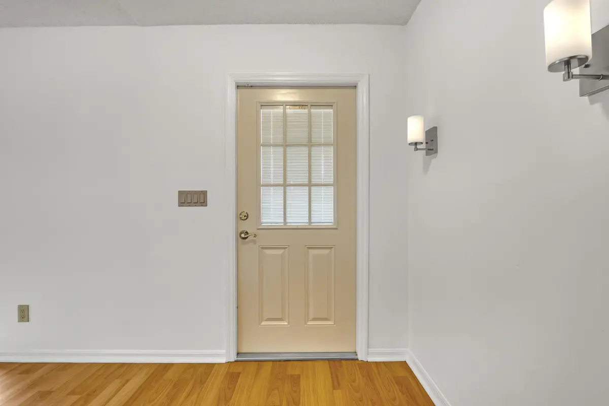 Entry at 1835 Moonflower Circle, Wellington