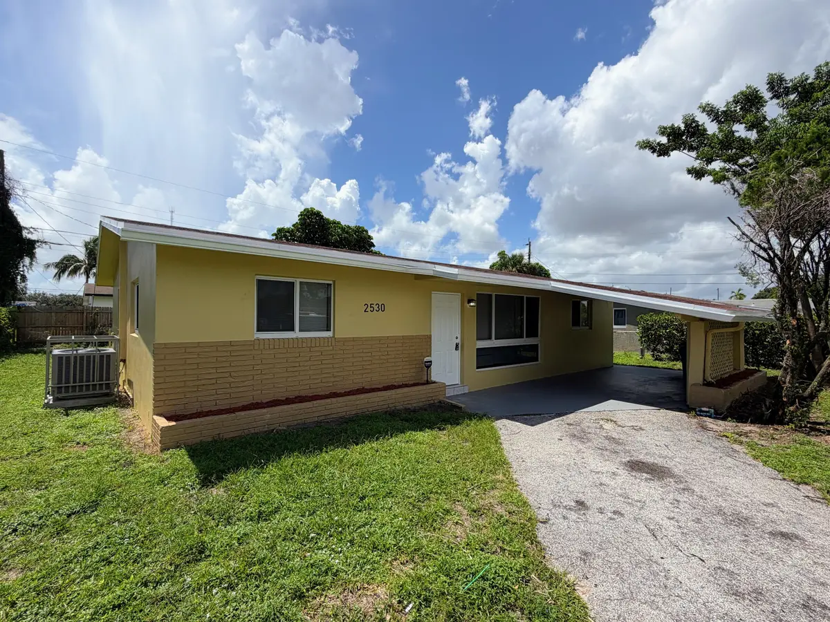 IMG_0177 at 2530 NW 26th Court, Oakland Park