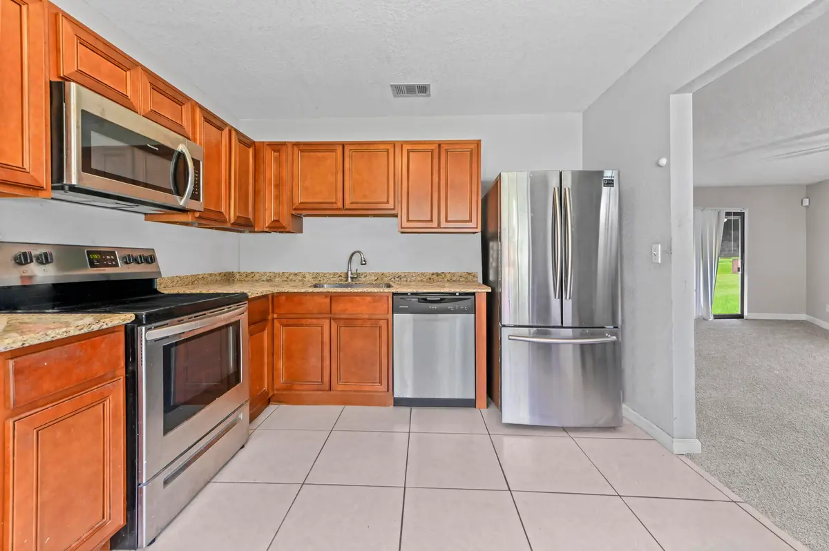 10 Kitchen 02 at 1549 SE South Balcourt, Port St. Lucie