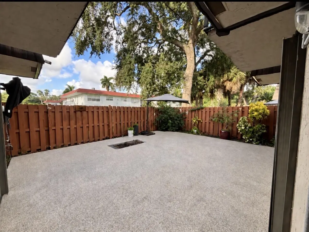 4a58b753-91b7-4029-bdfa-8f1678635d44 at 4039 Palm Bay Circle B, West Palm Beach