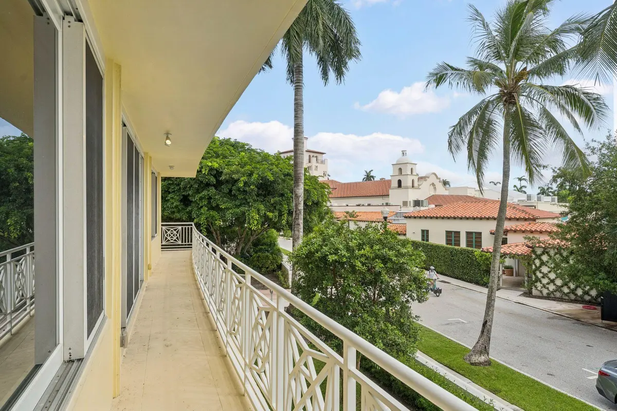 425 Worth Ave Palm Beach FL 52 at 425 WORTH Avenue 2F, Palm Beach
