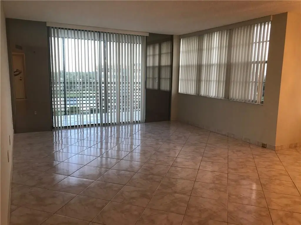 Undetermined at 1300 SAINT CHARLES Place PH11, Pembroke Pines