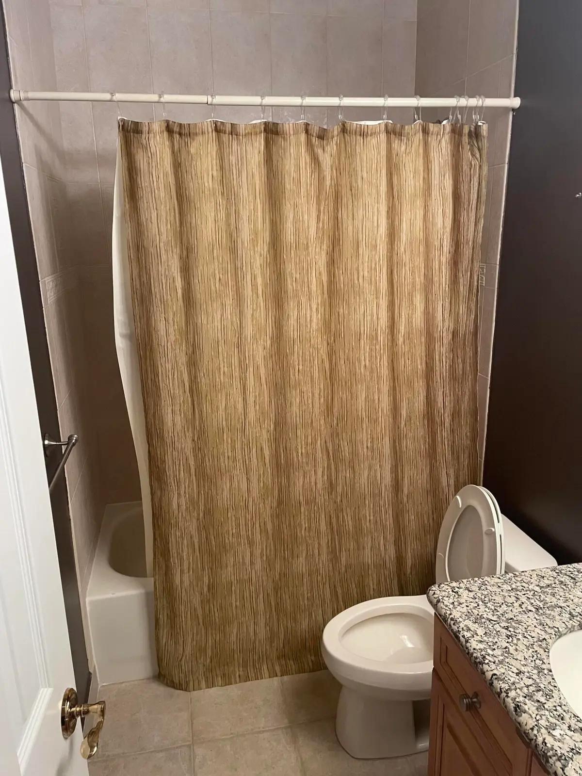 Bathroom 2 at 5532 ESTATE OAK Circle, Hollywood