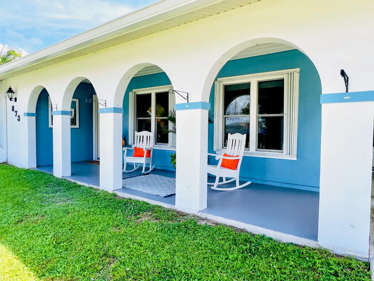 c3d7a288-c2e7-4a1e-8f99-c979fa97671b Cop at 873 LANCE Street, Sebastian