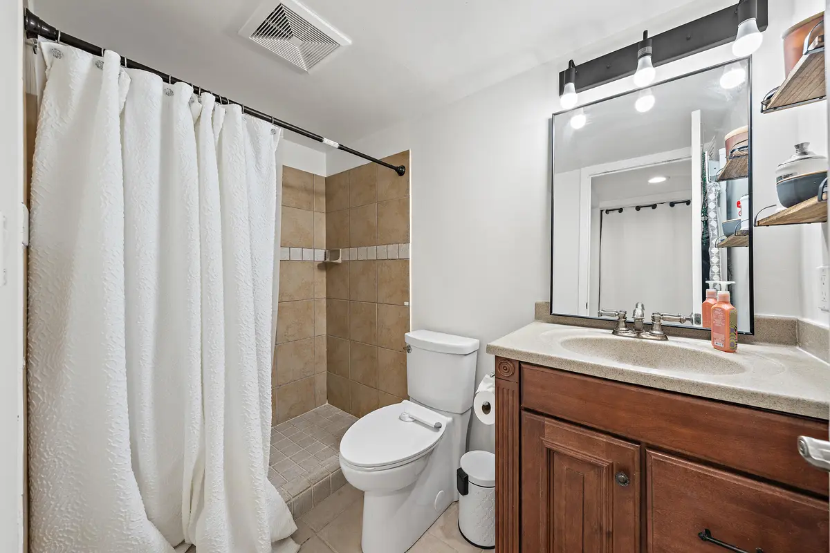 Guest Bathroom at 4291 Wood Ride Road A, Boynton Beach