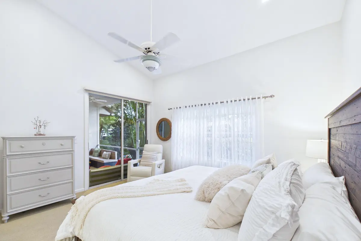 Master 2 at 412 Coral Cove Drive, North Palm Beach