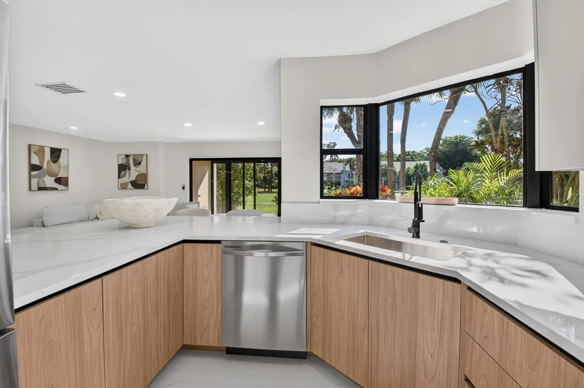 Brand New Kitchen at 5315 10TH FAIRWAY Drive 2, Delray Beach