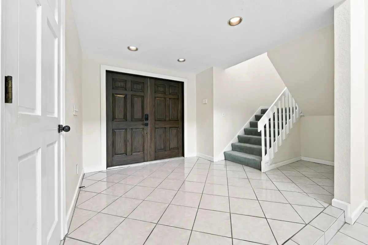 Foyer at 12871 La Rochelle Circle, Palm Beach Gardens