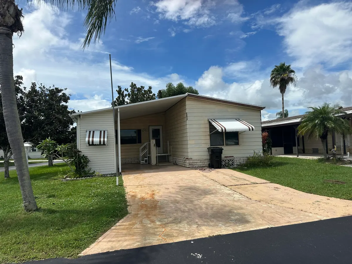 IMG_0038 at 5591 HEMINGWAY Court E-01, Fort Pierce