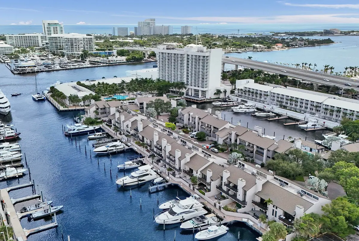 15 Port Side Drive 15, Fort Lauderdale, FL – photo 1