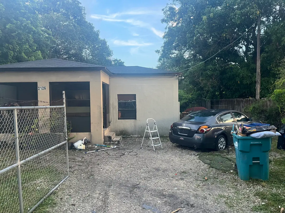 2126 NW 92ND Street, Miami, FL – photo 2