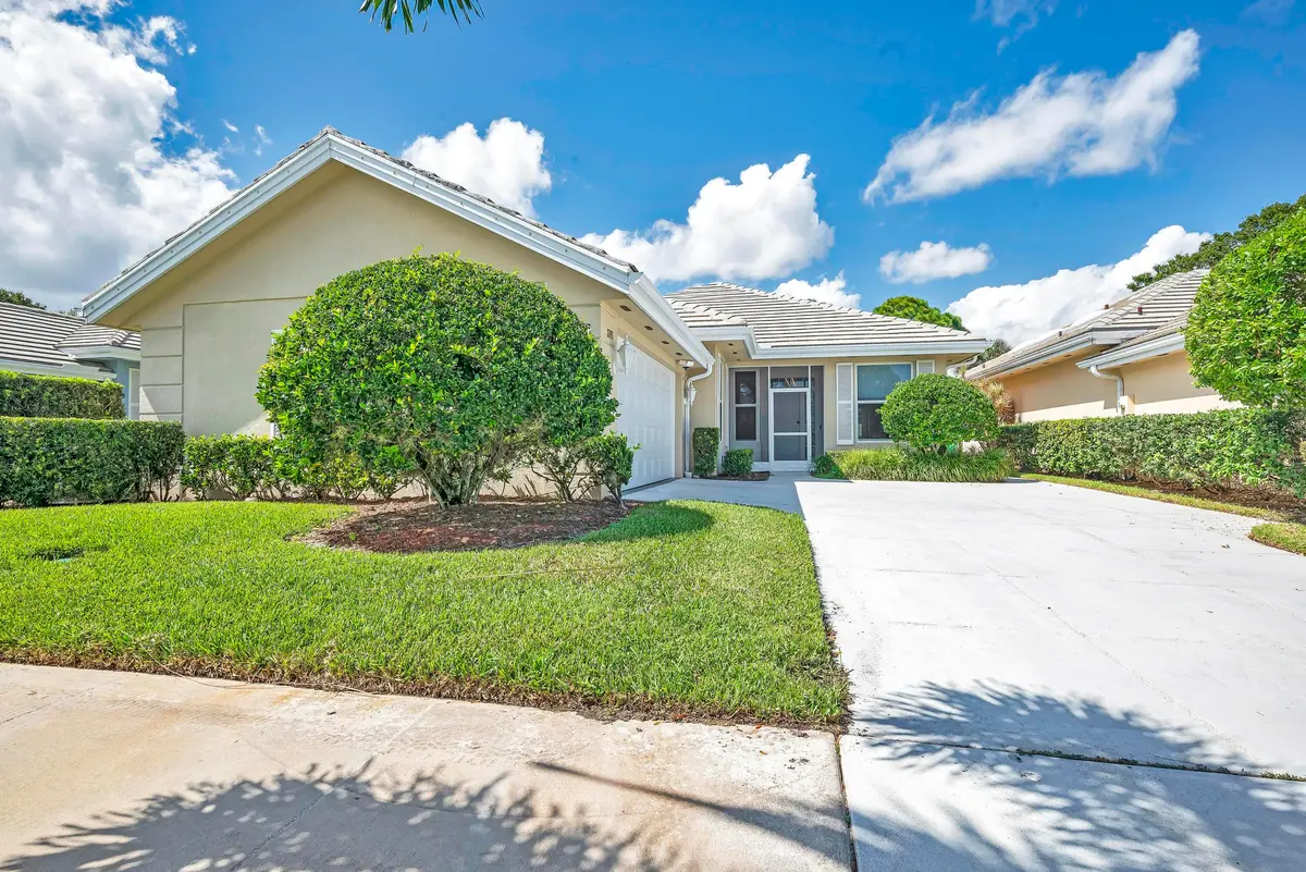 Front Exterior at 176 NW Bentley Circle, Port St. Lucie