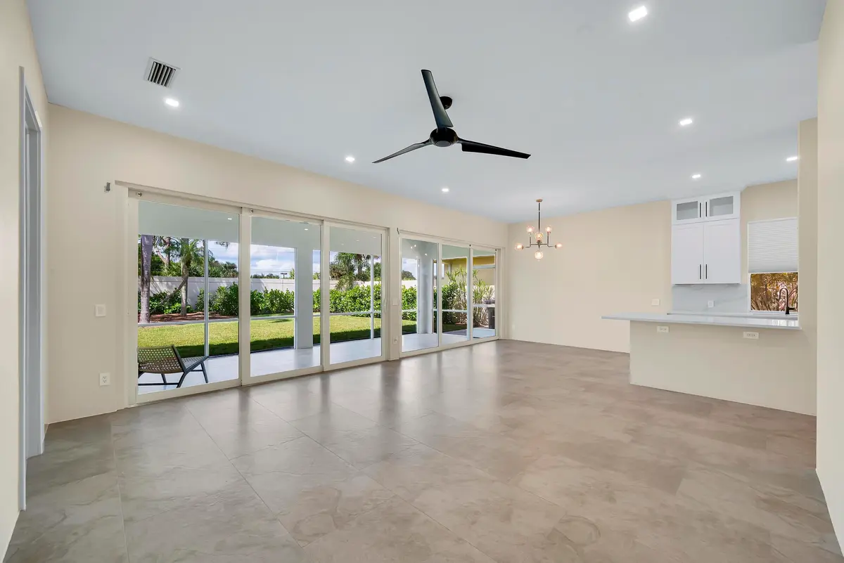 Living Area at 176 NW Bentley Circle, Port St. Lucie
